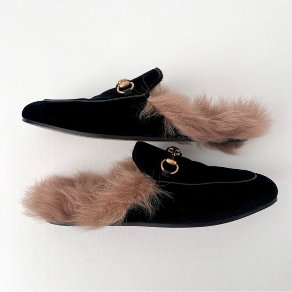 GUCCI || Princetown Fur Black Velvet Horsebit Mules Flats Slides Slippers US 7 - Picture 7 of 9